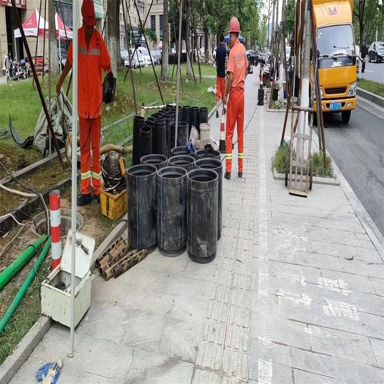 岳阳楼管道短管置换修复
